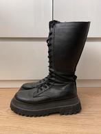 ZARA leather chuncky Boots 41, Kleding | Dames, Schoenen, Zara, Lage of Enkellaarzen, Ophalen of Verzenden, Zo goed als nieuw