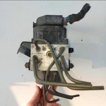 ABS pomp Toyota Corolla E12 2003 Hatchback beschikbaar voor biedingen
