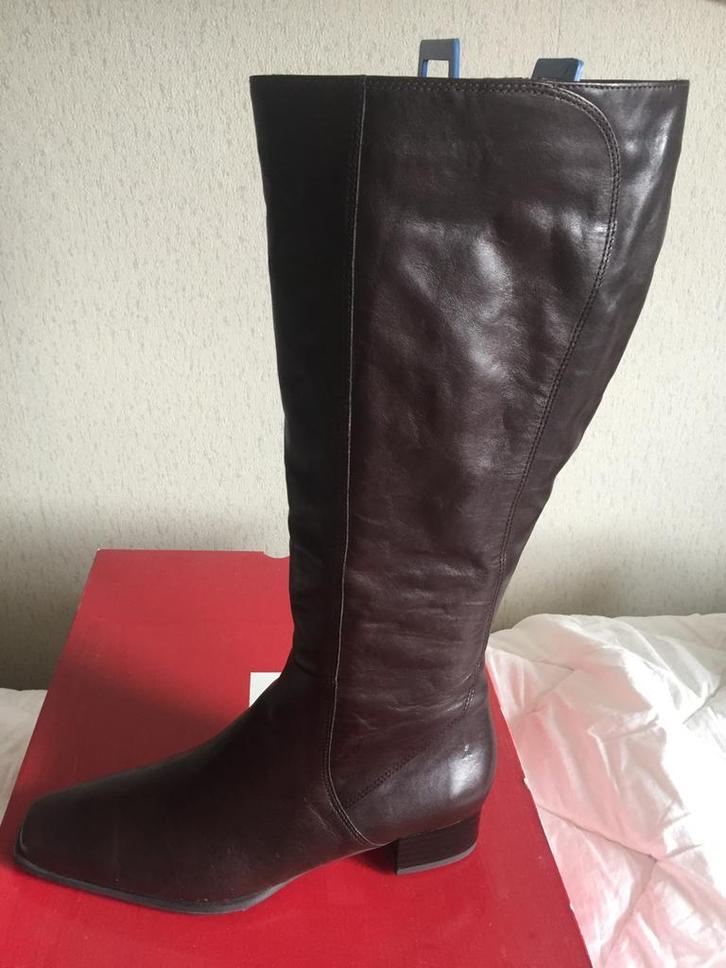 Nieuw maat 38,5 brede kuit prachtige hoge leren laarzen, Kleding | Dames, Schoenen, Nieuw, Hoge laarzen, Bruin, Ophalen of Verzenden