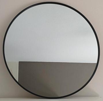 Spiegel, rond ø 70cm in zwart metalen lijst beschikbaar voor biedingen