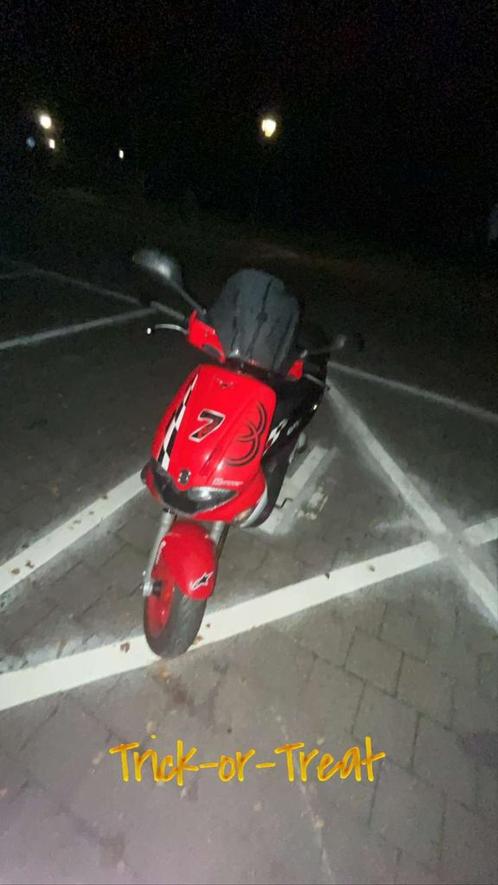 Gilera runner 70cc lucky 7 kappen rood, Fietsen en Brommers, Scooters | Piaggio, Zo goed als nieuw, Overige modellen, Maximaal 45 km/u