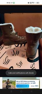 Stuart Weitzman veterlaarzen maar 40 met echte schapen wol., Ophalen, Bruin, Stuart Weitzman, Wandelschoenen