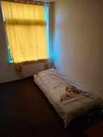 Kamer te huur. 220 bij 300 cm en basis inrichting., Huizen en Kamers