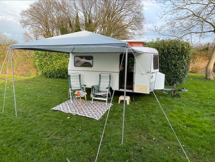 Retro Eriba Triton familia caravan te huur. Origineel Retro, Caravans en Kamperen, Verhuur