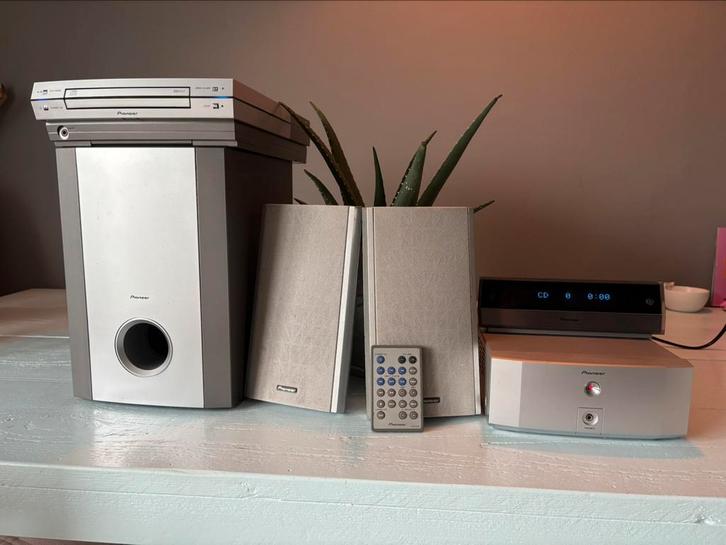 Pioneer stereo set met, afstandbediening, woofer en boxen, Audio, Tv en Foto, Stereo-sets, Zo goed als nieuw, Pioneer, Ophalen of Verzenden