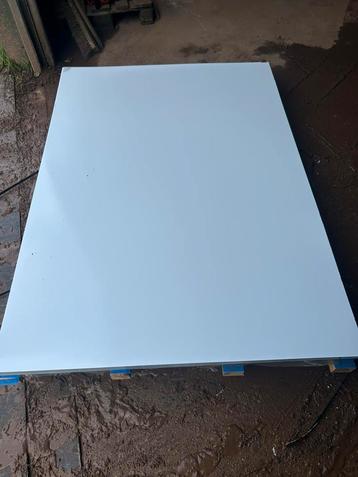 Staalplaat 1800x1250x0.5mm beschikbaar voor biedingen