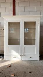 Kwalitatieve buffetkast met glas en 2 inbouw spotjes., Ophalen