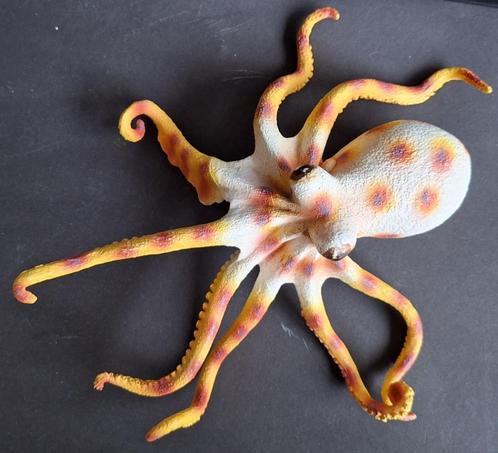 Octopus - ongeveer 27 cm lang - ongeveer 9 cm hoog, Kinderen en Baby's, Speelgoed | Actiefiguren, Ophalen of Verzenden