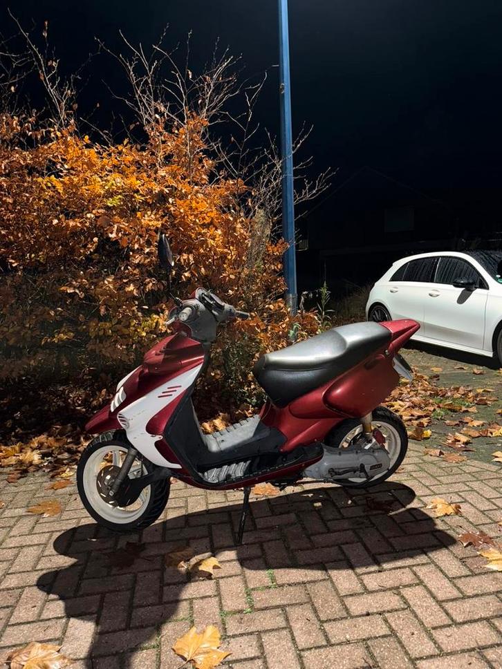 Beta ark 50cc lc dd, Fietsen en Brommers, Snorfietsen en Snorscooters, Zo goed als nieuw, Overige merken, Tweetakt, Ophalen