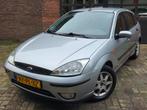 Ford Focus 1.6-16V Futura/ Airco/Lederen interieur!, Auto's, 1596 cc, Gebruikt, 49 €/maand, Handgeschakeld