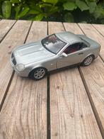 Mercedes-Benz SLK 230. 1:18. Maisto, Hobby en Vrije tijd, Modelauto's | 1:18, Ophalen of Verzenden, Zo goed als nieuw, Maisto