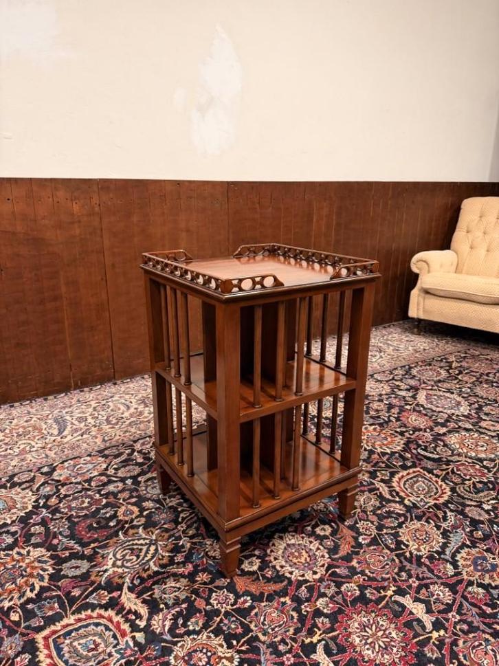 Klassiek Engelse Roterende Boekenmolen, Antiek en Kunst, Antiek | Kantoor en Zakelijk, Ophalen