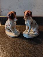 2 oude kasthondjes of hoerenhondjes, Antiek en Kunst, Antiek | Porselein, Ophalen of Verzenden