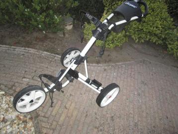 GEVRAAGD clicgear/fastfold     DEFECTE    golftrolley"s   beschikbaar voor biedingen