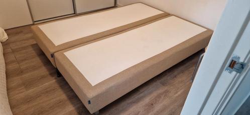Karlsson  boxspring basis, Huis en Inrichting, Slaapkamer | Boxsprings, Zo goed als nieuw, 80 cm, 210 cm, Tweepersoons, Beige