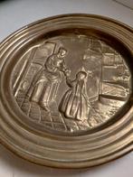 Sierbord met liefdevolle voorstelling., Antiek en Kunst, Antiek | Koper en Brons, Ophalen of Verzenden