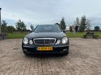 Mercedes-Benz E-Klasse 3.5 E350 Sedan 4MATIC AUT 2005 Zwart, Auto's, Automaat, Zwart, 1675 kg, Zwart