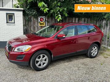 Volvo XC60 2.0T KINETIC automaat trekhaak youngtimer beschikbaar voor biedingen