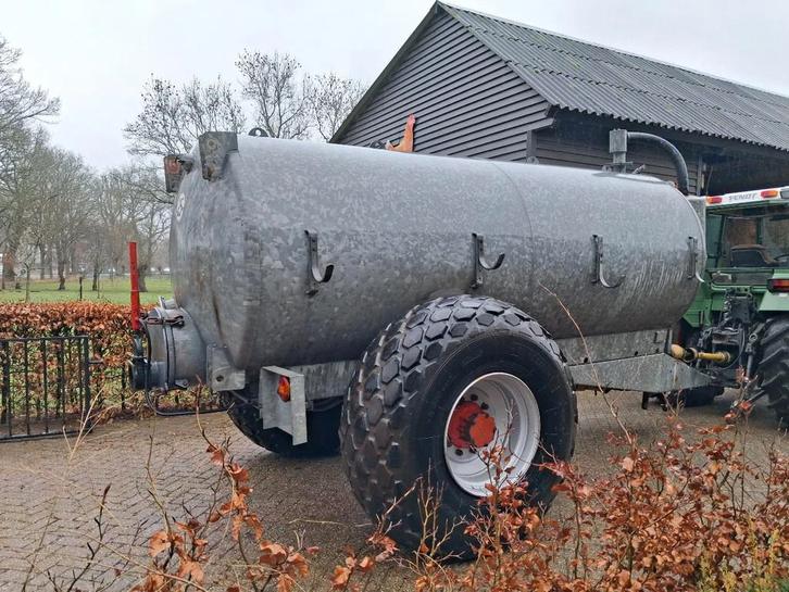 Kaweco 2x mesttank/watertank 8500L - 5000L, Zakelijke goederen, Agrarisch | Werktuigen, Overige, Gewasbescherming en Bemesting