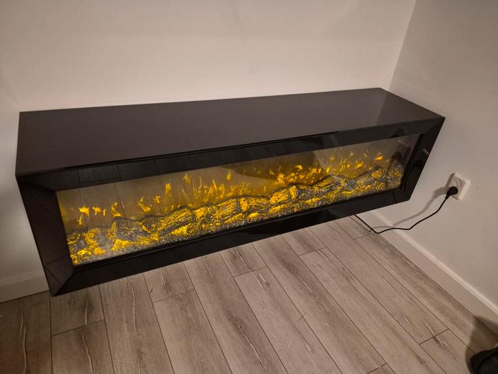 Sfeerhaard met licht en geluid, Huis en Inrichting, Haarden, Gebruikt, Elektrische haard, Ophalen