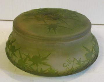 art nouveau acid etched bonbonniere Galle Gallé distels beschikbaar voor biedingen
