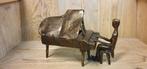 PIANIST MET VLEUGEL PIANO / bronzen beeld