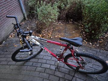 Trek 4300 Mountainbike beschikbaar voor biedingen