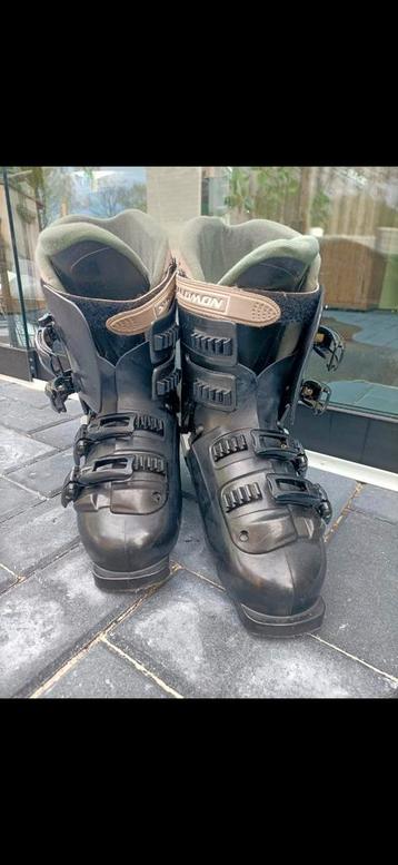 Ski schoenen maat 39-40 beschikbaar voor biedingen