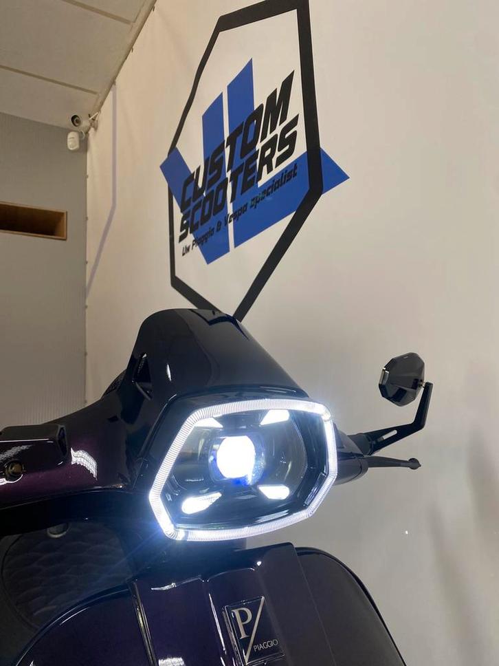 Shark Power indostyle led koplamp vespa sprint, Fietsen en Brommers, Brommeronderdelen | Scooters, Nieuw, Vespa, Koplamp, Ophalen of Verzenden