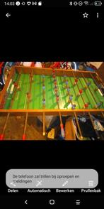oude voetbal tafel zonder poten van dik hout zie de popetjes, Ophalen of Verzenden, Zo goed als nieuw
