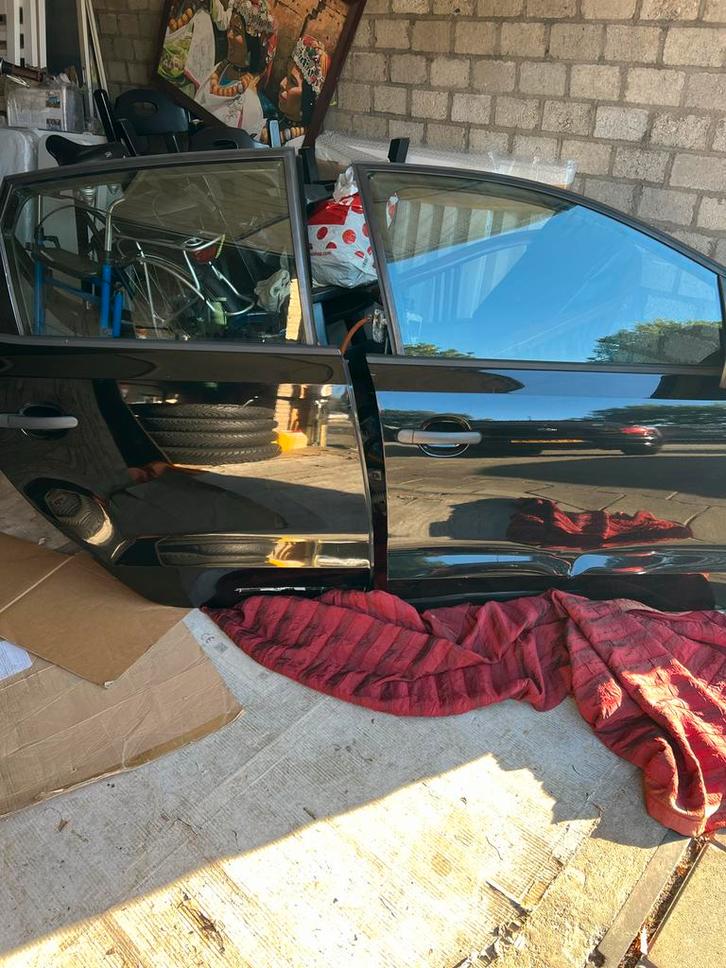 VW Polo 6R 2010 Deur RV + RA elektrisch - kleurcode L041, Auto-onderdelen, Carrosserie en Plaatwerk, Deur, Volkswagen, Voor, Achter