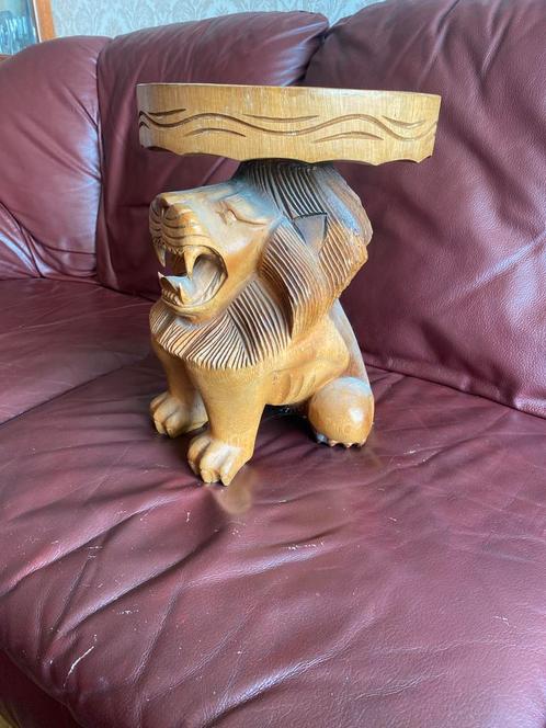 Houten Leeuw Beeld - Tafelblad Drager Houtsnijwerk Afrikaans, Antiek en Kunst, Kunst | Beelden en Houtsnijwerken, Ophalen of Verzenden