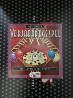 Het grote DE verjaardagspel, Hobby en Vrije tijd, Gezelschapsspellen | Bordspellen, Ophalen of Verzenden, Zo goed als nieuw