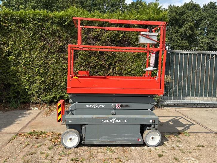 SkyJack SJ III 3219 8m schaarhoogwerker 1.5km skyjack, Boeken, Overige Boeken, Gelezen, Ophalen of Verzenden