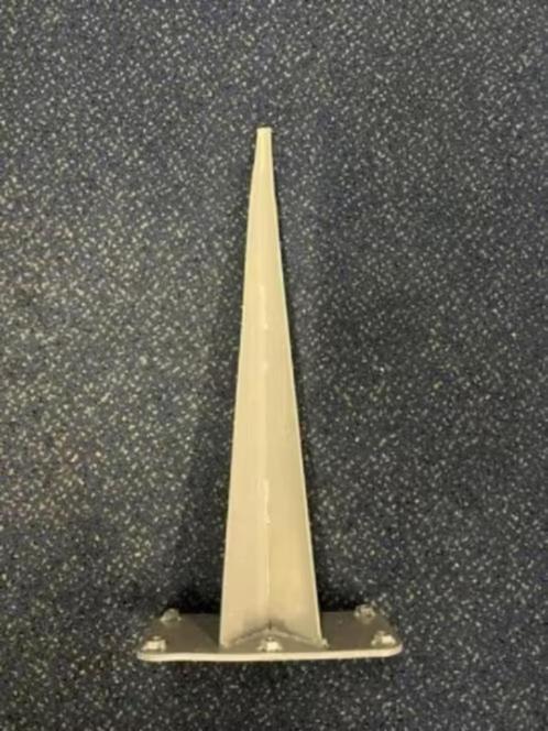 NIEUW! Grond anker metaal grijs voor bijv zonnescherm €15,99, Hobby en Vrije tijd, Overige Hobby en Vrije tijd, Nieuw, Ophalen of Verzenden