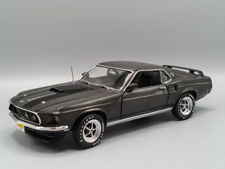 AutoWorld 1:18 Ford Mustang Coupé 1969 John Wick Movie - NEW, Hobby en Vrije tijd, Modelauto's | 1:18, Nieuw, Auto, Overige merken