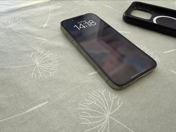 iPhone 15 Pro - Titanium grijs - 128GB - Topstaat - accu 89% beschikbaar voor biedingen