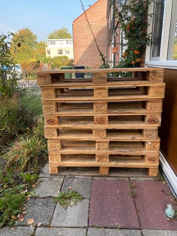 Europallets 8 stuks beschikbaar voor biedingen