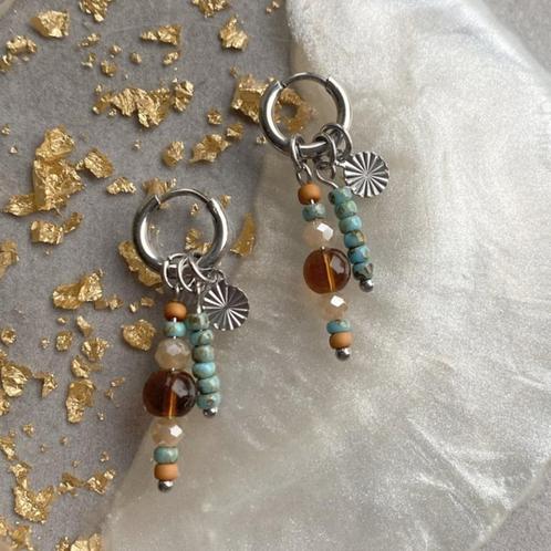 Oorringen staal bedels zilver bruine en turquoise hangers, Sieraden, Tassen en Uiterlijk, Oorbellen, Nieuw, Hangers, Overige materialen