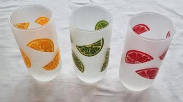 Sapglazen longdrinkglazen melkglas citroen limoen grapefruit beschikbaar voor biedingen