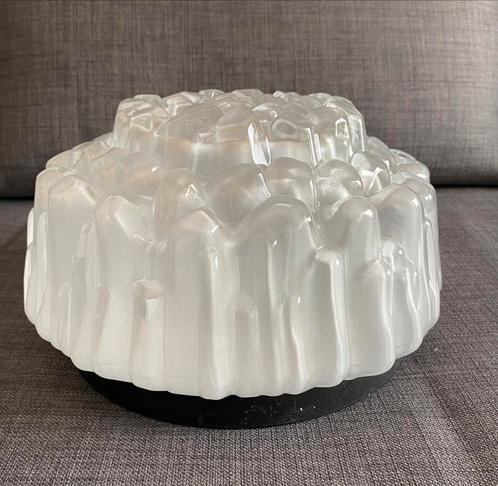 Vintage Massive opaline plafonniëre, Huis en Inrichting, Lampen | Plafondlampen, Gebruikt, Glas, Metaal, Ophalen of Verzenden