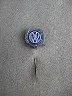 Emaille VW 50 jaar Anniversary speld, Verzamelen, Speldjes, Pins en Buttons, Ophalen of Verzenden, Zo goed als nieuw, Transport