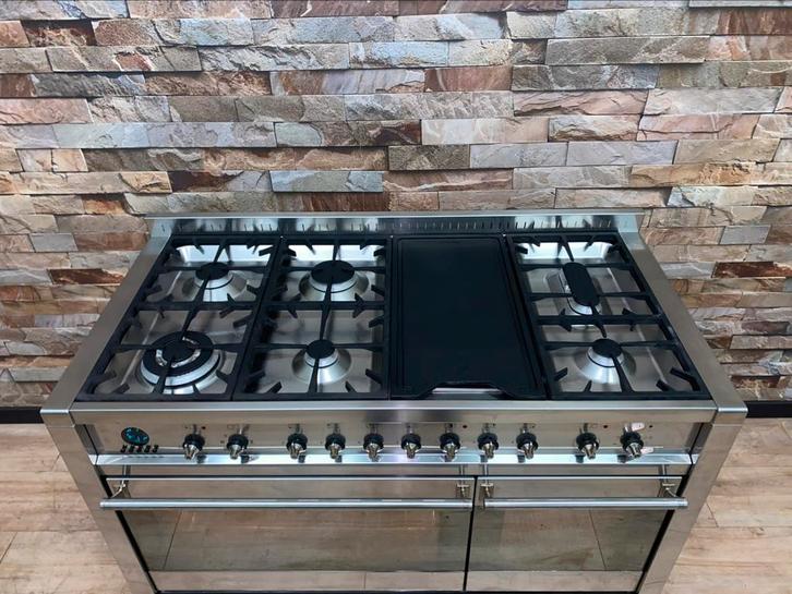 Luxe Smeg Fornuis 6 pits met Grill dubbele oven 120 cm, Witgoed en Apparatuur, Fornuizen, Zo goed als nieuw, Vrijstaand, Gas, 5 kookzones of meer
