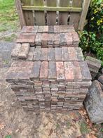 Gratis waaltjes, Tuin en Terras, Ophalen, Gebruikt, Beton, Klinkers