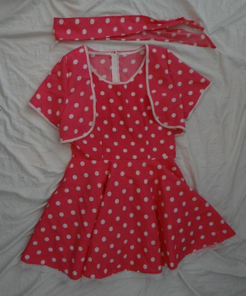 Leuke roze/wit gestipte ROCK & ROLL jurk + haarband/bolero, Kinderen en Baby's, Carnavalskleding en Verkleedspullen, Gebruikt