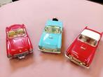 3 miniaturen 1/18: Ford Thunderbird en Chevrolet Corvette, Verzenden, Zo goed als nieuw, Auto, Revell