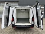 Volkswagen Transporter 2.0 TDI L1H1 Koel-Vries Koelwagen Gei, Auto's, Bestelauto's, Voorwielaandrijving, Stof, Gebruikt, 4 cilinders