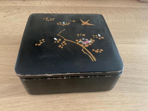 Oud Japans Lakdoosje, Antiek en Kunst, Antiek | Overige Antiek, Ophalen of Verzenden