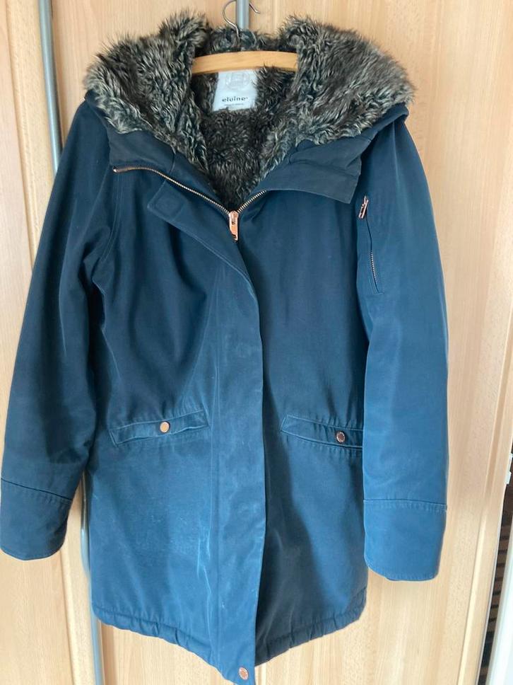 Elvine heel warme jas blauw bontvoering M, Kleding | Dames, Jassen | Winter, Zo goed als nieuw, Maat 42/44 (L), Blauw, Ophalen of Verzenden