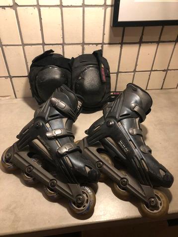 Rollerblade Inlineskates maat 40 + kniebeschermers (M) beschikbaar voor biedingen